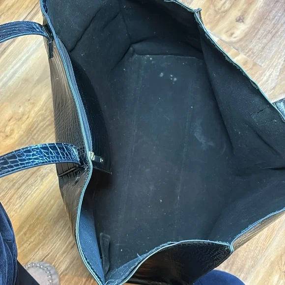 Ted Baker London Black Glossy Tote Bag with Gold Zipper - Picture 13 of 13